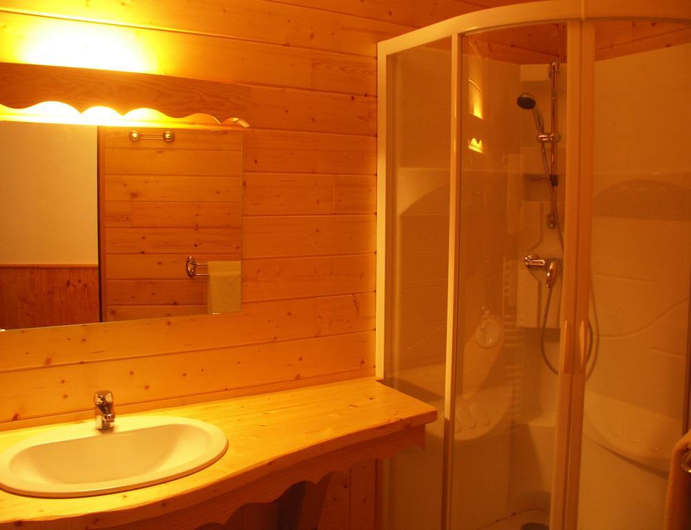 LE SAPORTA- Studios et Appartements meublés de tourisme Le Lioran Extérieur photo