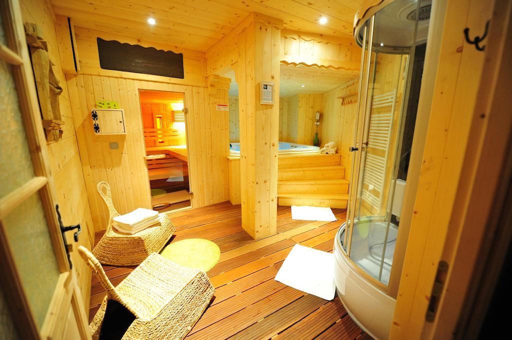 LE SAPORTA- Studios et Appartements meublés de tourisme Le Lioran Extérieur photo